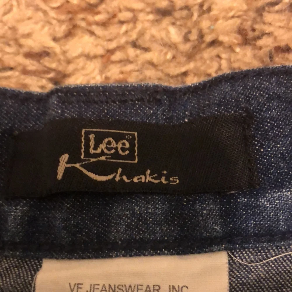 Woman’s Lee Khaki size 16P wide legged pants - Picture 6 of 8